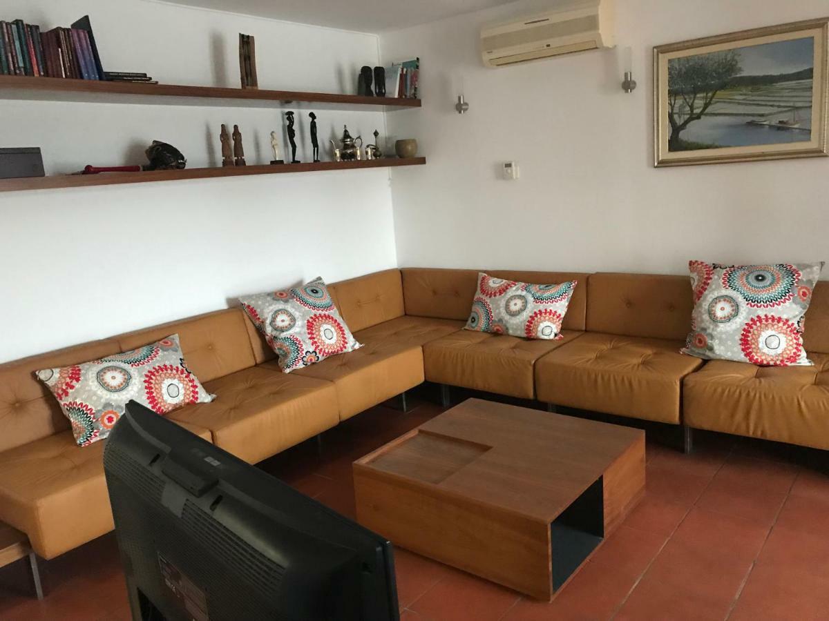Maeli Apartment